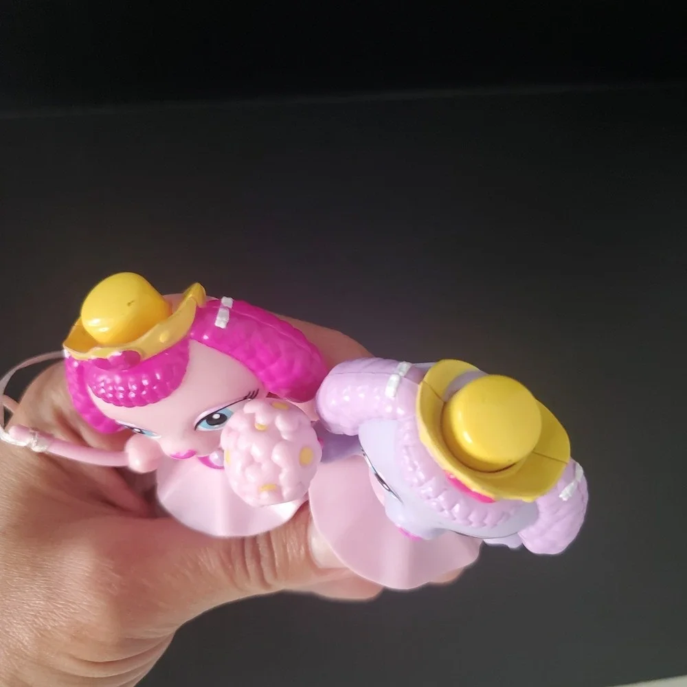 Tara Pretty Petz Tu-tu Twirlz Twinz Puppy Twins 30710 Twirling Skirt Motion Toys